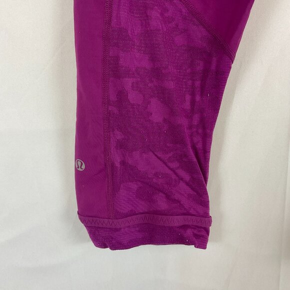 Lululemon Run For Days Cropped Leggings 8 Regal Plum Camo Trim Zipper Pocket - Picture 10 of 11